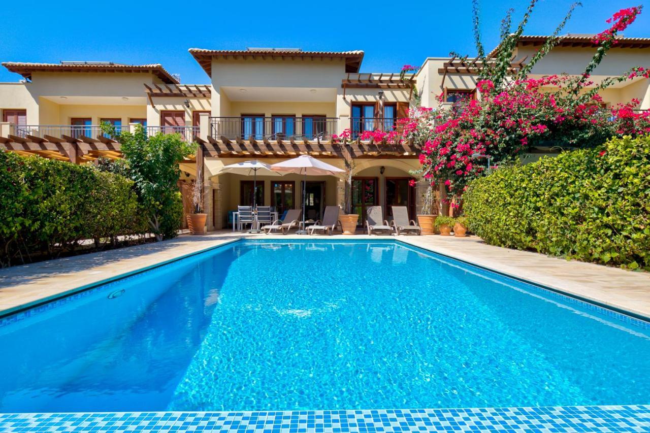 2 Bedroom Eros With Private Pool And Garden, Aphrodite Hills Appartement *