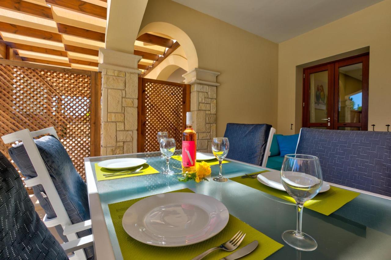 2 Bedroom Eros With Private Pool And Garden, Aphrodite Hills Appartement *